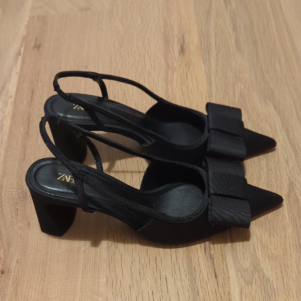 Zara Black Slingback Heels with Bow Size 6